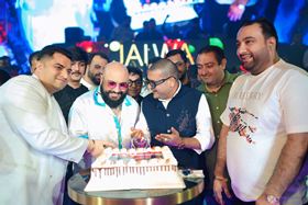 B Praak with the Bosses on Jalwa Club (Best Bollywood Night Club)